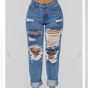 Fashion Nova Worth It Distressed Boyfriend Jeans